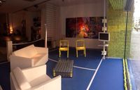 Small escaparate